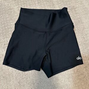 Alo 5" Airbrush High-Waist Biker Short size small
